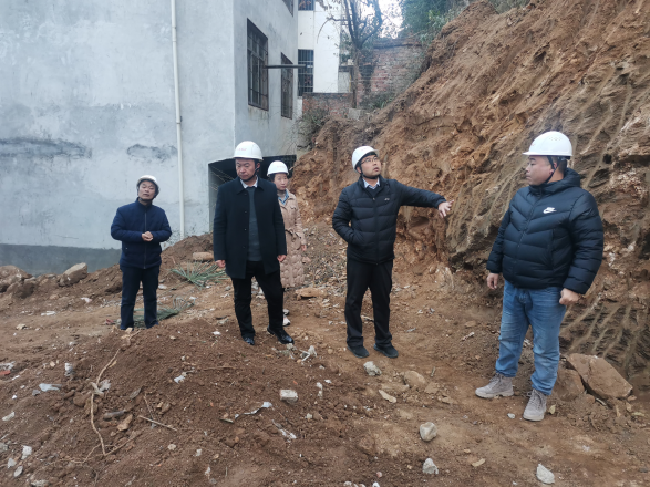 8212183ec5ef50bbbdb978b23364734e.png 綜合地質(zhì)大隊新聞稿件審批表2021--385391.png