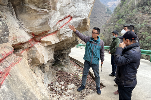 92cdc94e8020d0c4c54b9eb929e87ffa.png 綜合地質(zhì)大隊(duì)新聞稿件審批表2022--408656.png